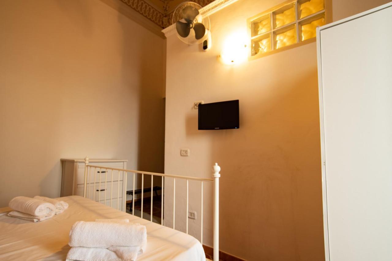 Casa Marchese Bed & Breakfast Catania Exterior photo